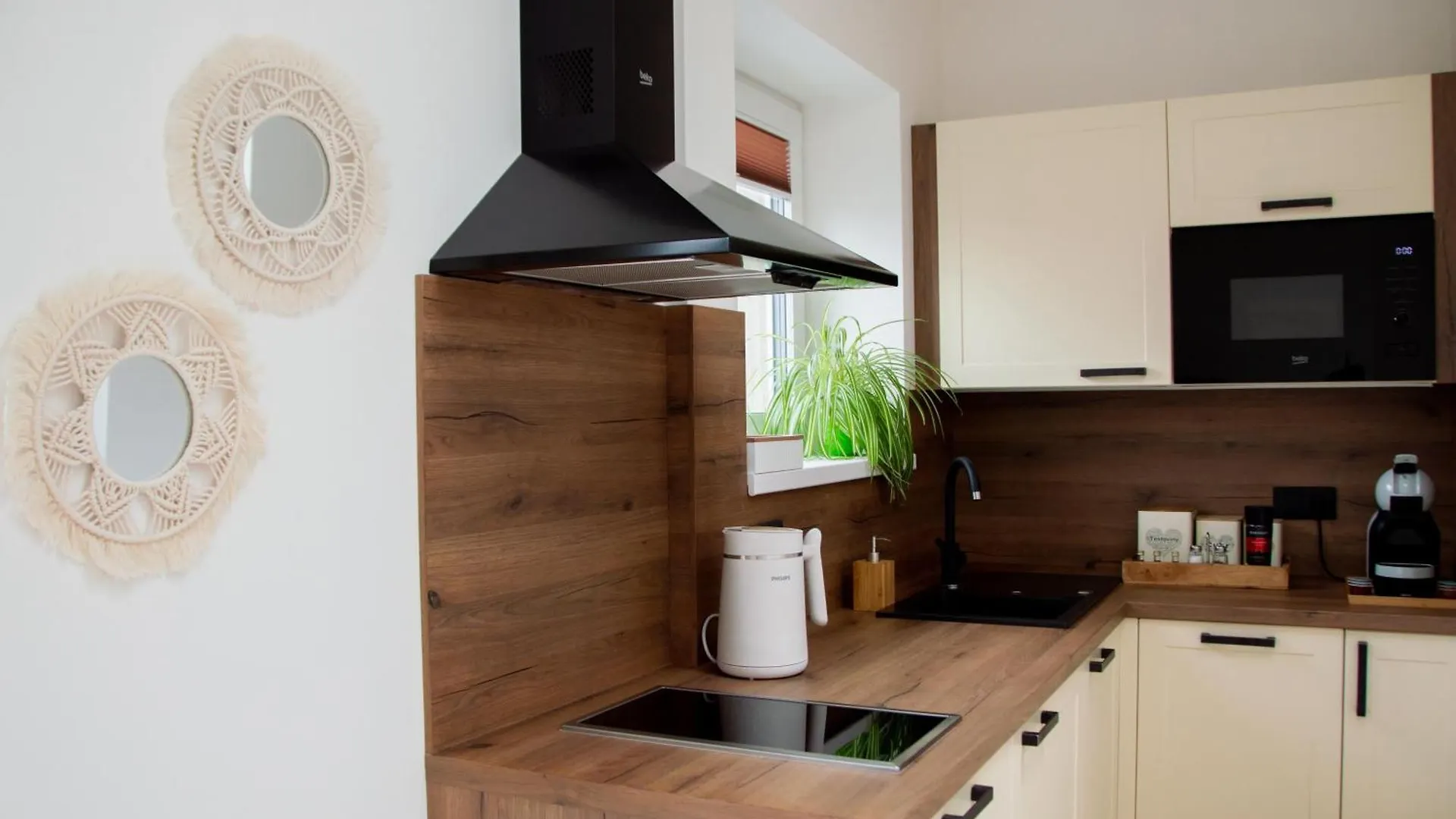 Charming Studio Near Prague Airport Tuchomerice 0*,