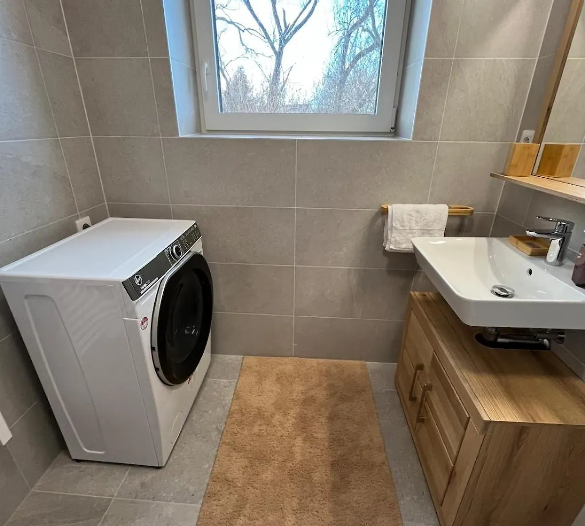 Charming Studio Near Prague Airport Tuchomerice Apartment