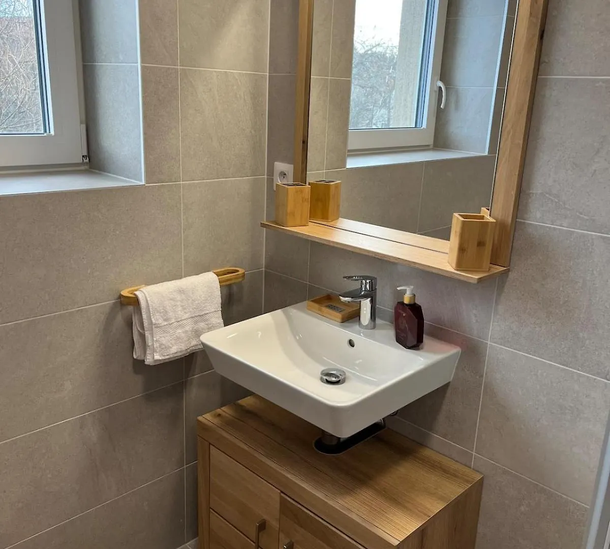 Apartment Charming Studio Near Prague Airport Tuchomerice Czech Republic